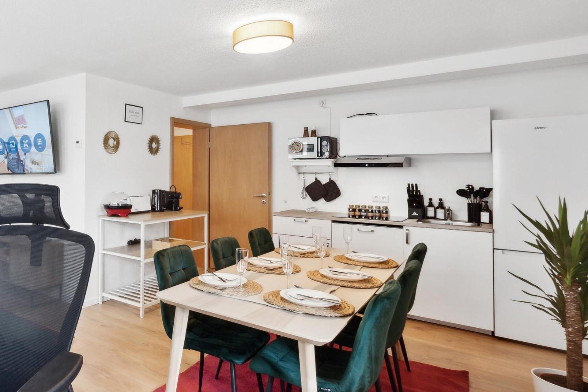 Apartment Am Hainich - 6 Personen, King-size-betten, Netflix, Nationalpark *
